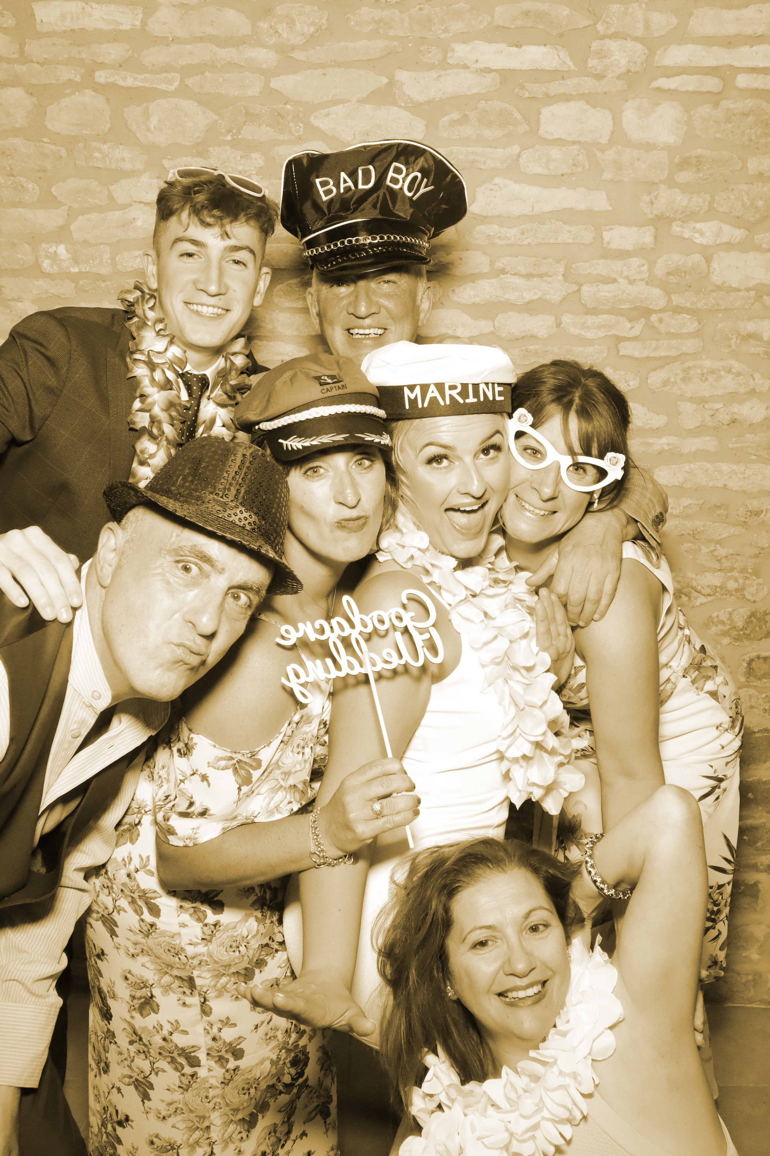 Natalie & Jack’s Wedding | View more photos from the event at gallery.myphotoboothexperience.co.uk/u/MyPhotoBoothExperienceLtd/Natalie-Jack’s-Wedding